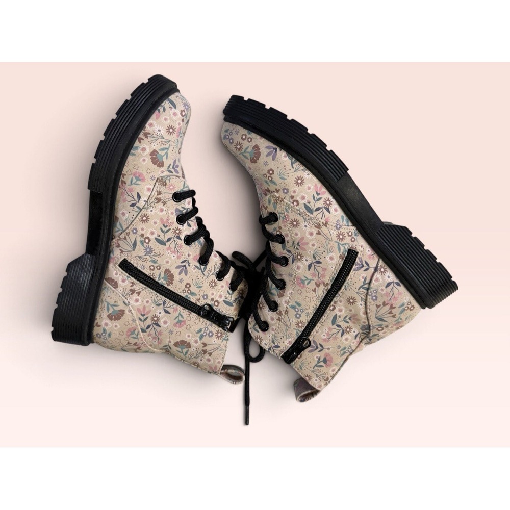 Art Class Girls Floral Combat Boots Size 2 Cream Boho Lace up Zip